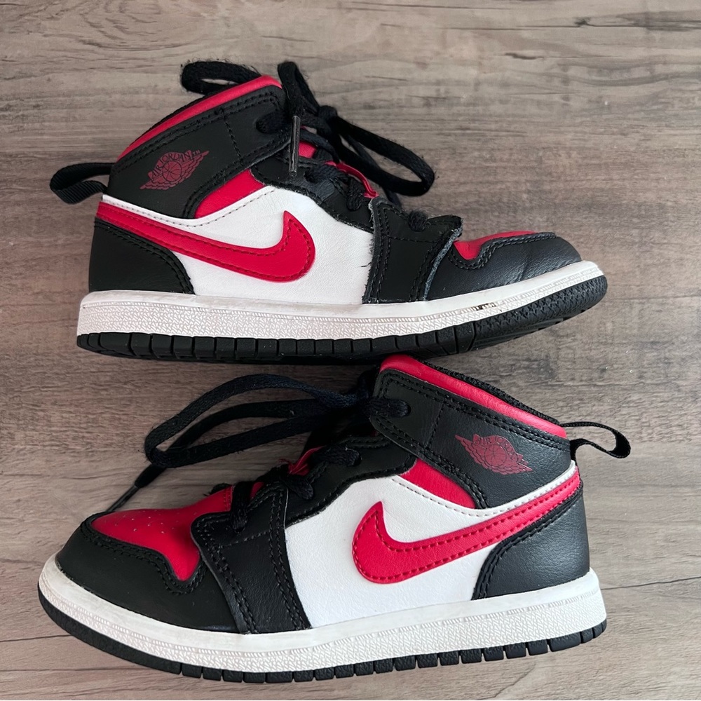 Toddler Jordan AJ 1 Mid
